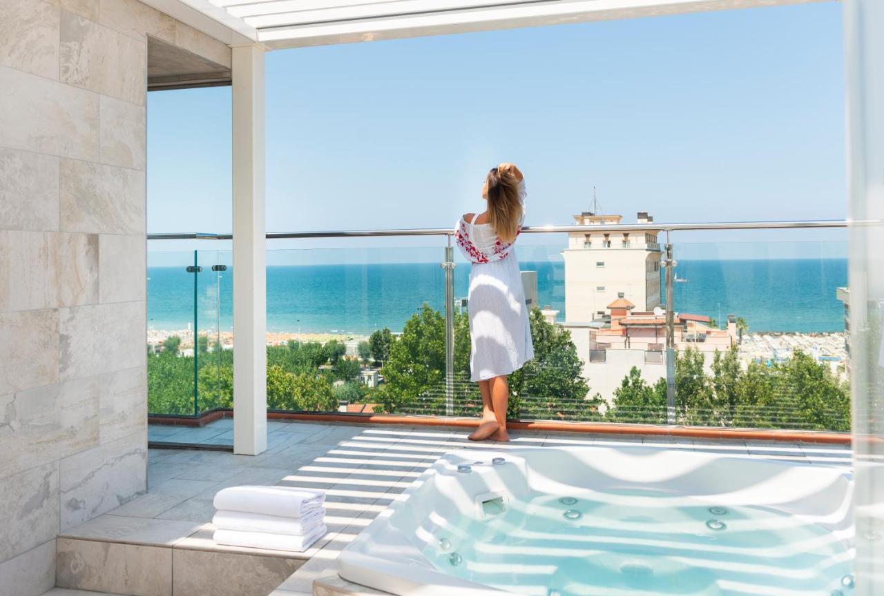 Hotel Atlantic Riviera Mare Misano Adriatico Exterior foto
